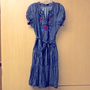 Denim and Floral Knee-Length Dress ✨WITH POCKETS✨